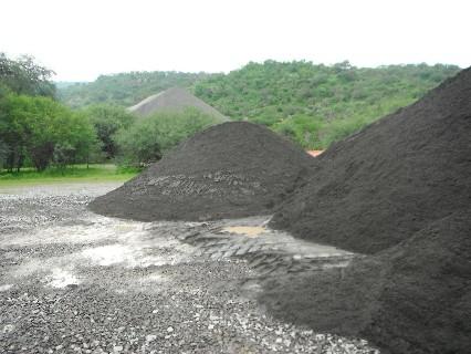 Almacenamientos de arena producida para concreto compactado con rodillo